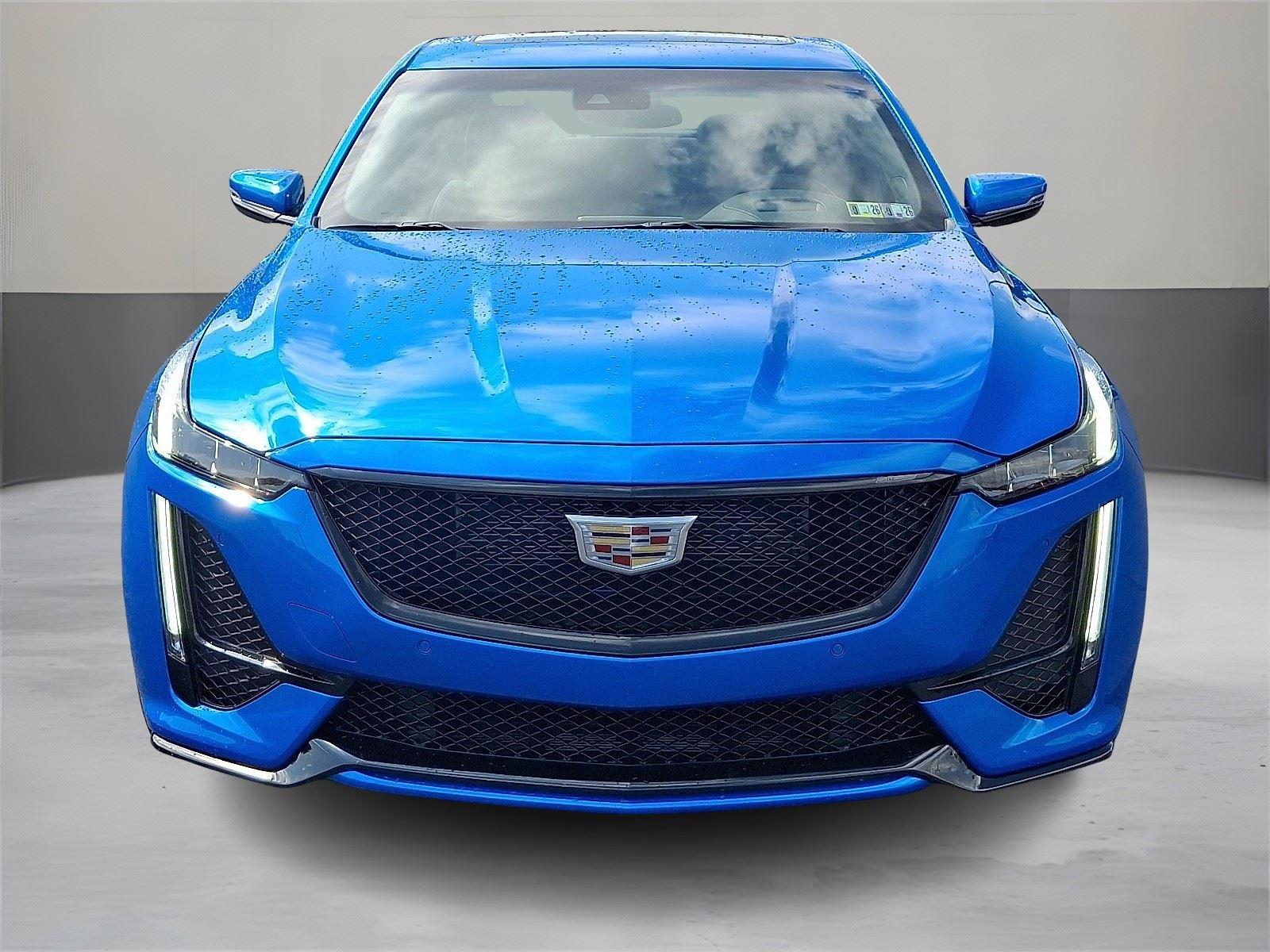 2024 Cadillac CT5 V photo 2