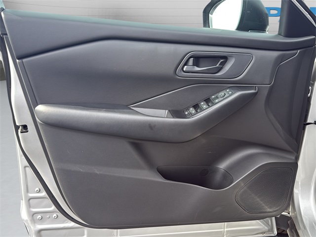 2024 Nissan Rogue S photo 21