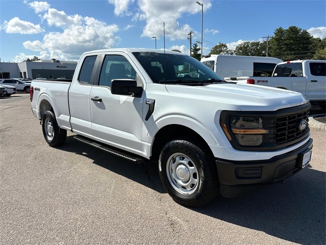 Used 2024 Oxford White Ford XL image 1
