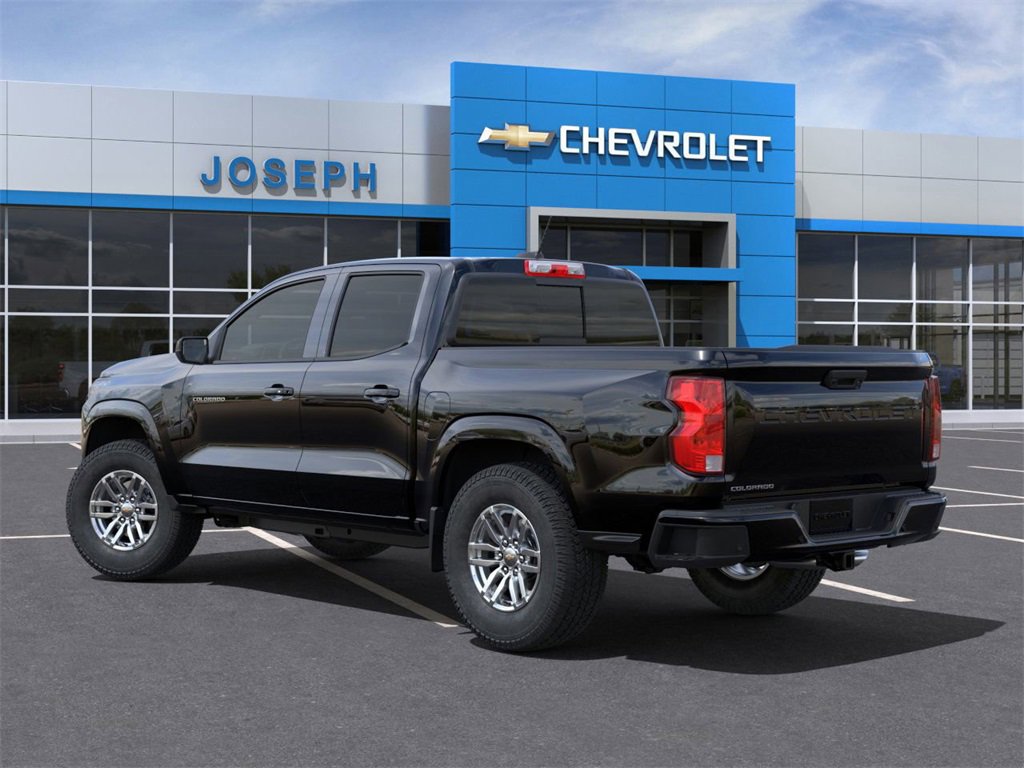 2025 Chevrolet Colorado Work Truck LT photo 3