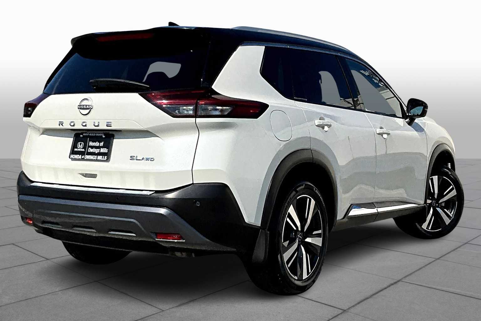 2022 Nissan Rogue SL photo 11