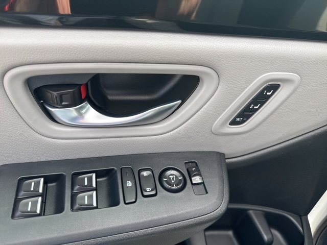 2025 Honda Pilot Touring photo 12