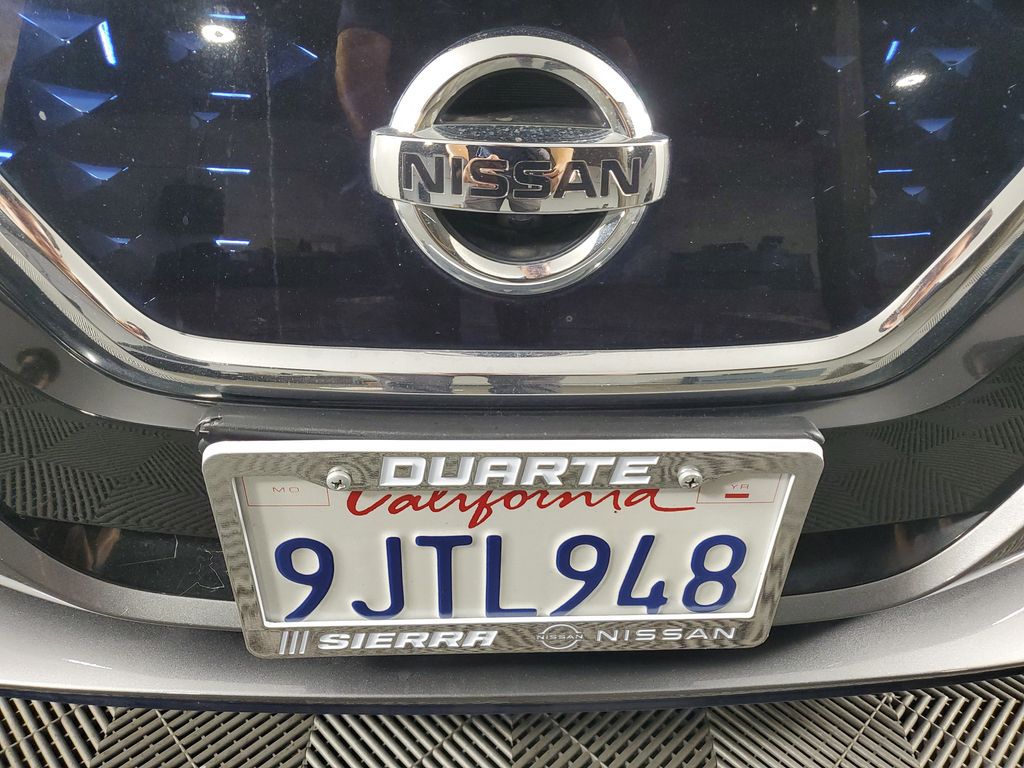 2022 Nissan Leaf SL Plus photo 10