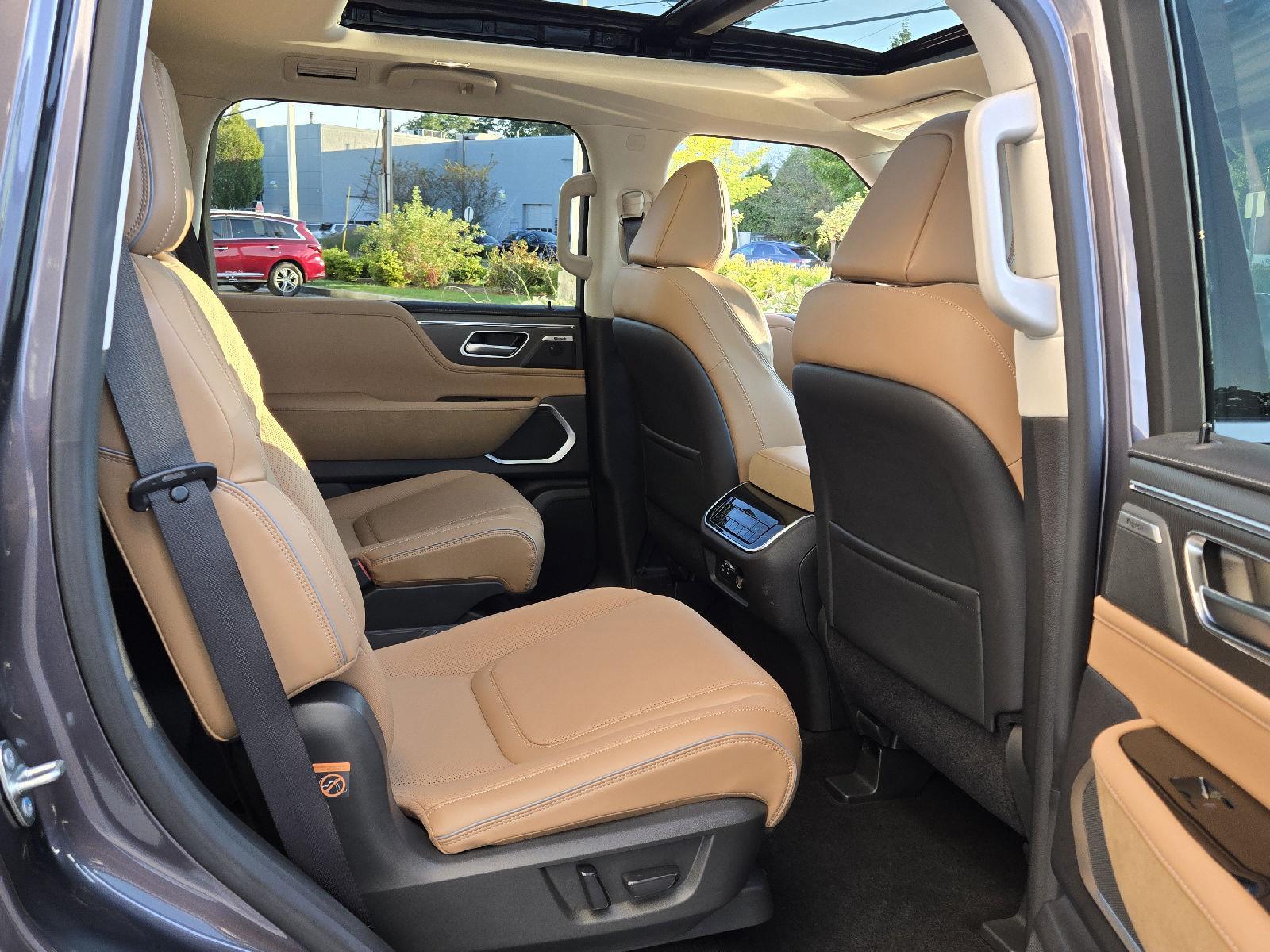 2025 Infiniti QX80 Luxe photo 31