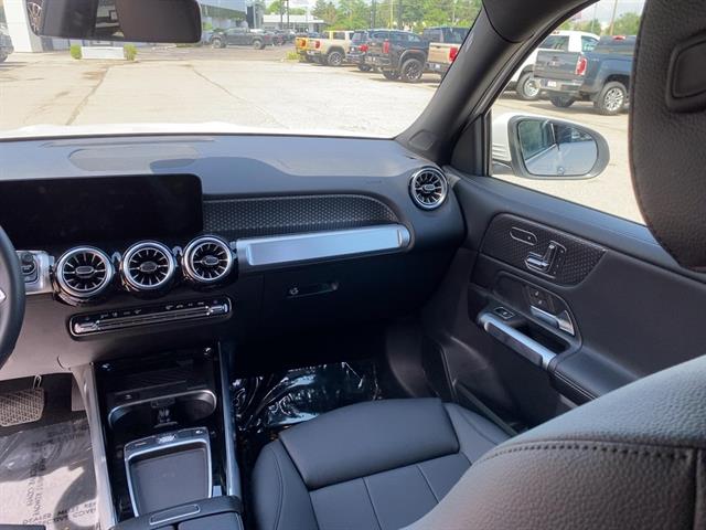 2025 Mercedes Benz GLB 250 4MATIC photo 54