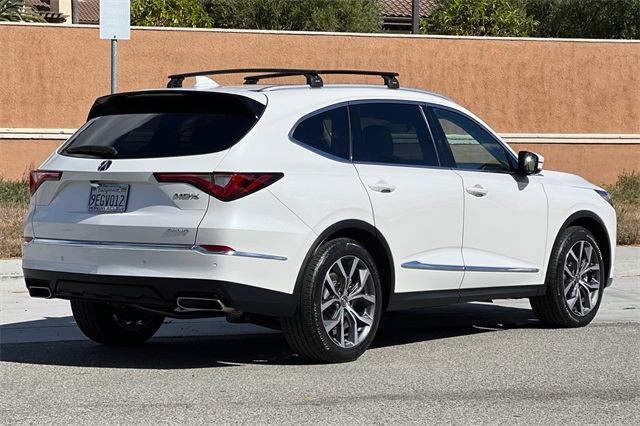 2023 Acura MDX SH-AWD Technology photo 4