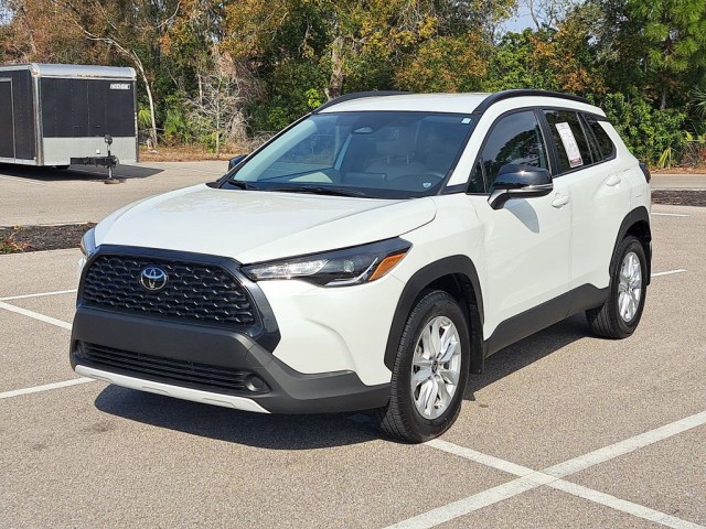Certified Pre-Owned 2025 Toyota Corolla Cross LE 4D Sport Utility