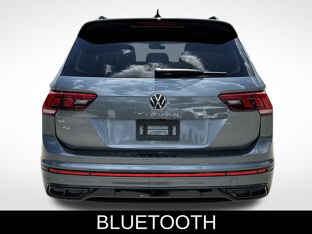 2024 Volkswagen Tiguan SE R-Line Black photo 3