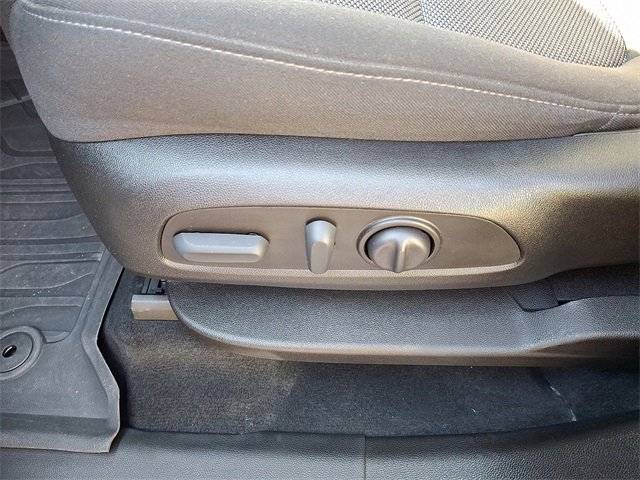 2023 Chevrolet Traverse Cloth photo 16