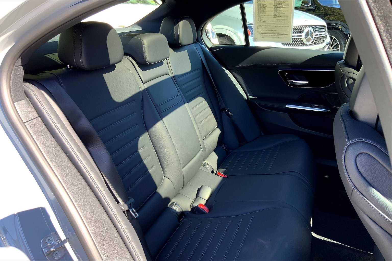 2025 Mercedes Benz C 300 4MATIC photo 19