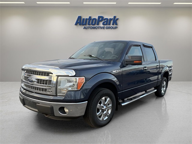 2013 Ford F-150 XLT photo 2