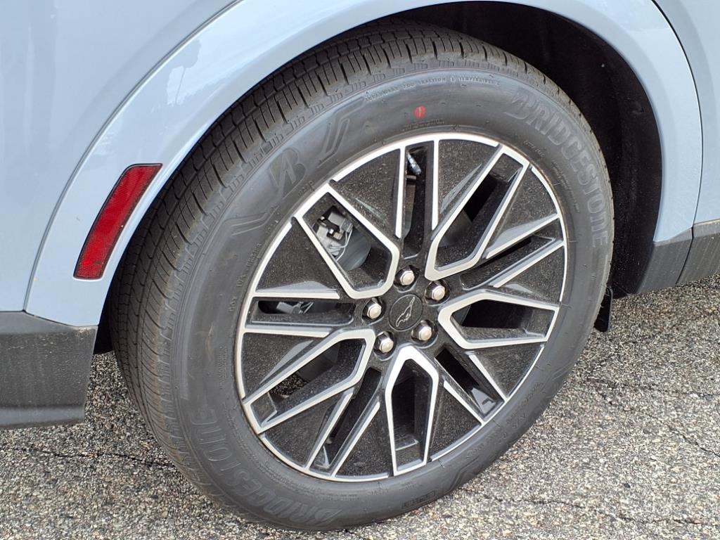 2025 Ford Mustang Mach-E Premium photo 2