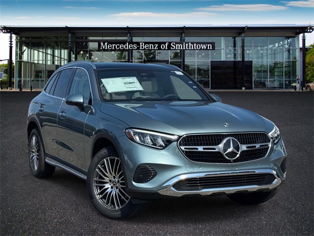 2026 Mercedes-Benz GLC Base's photo