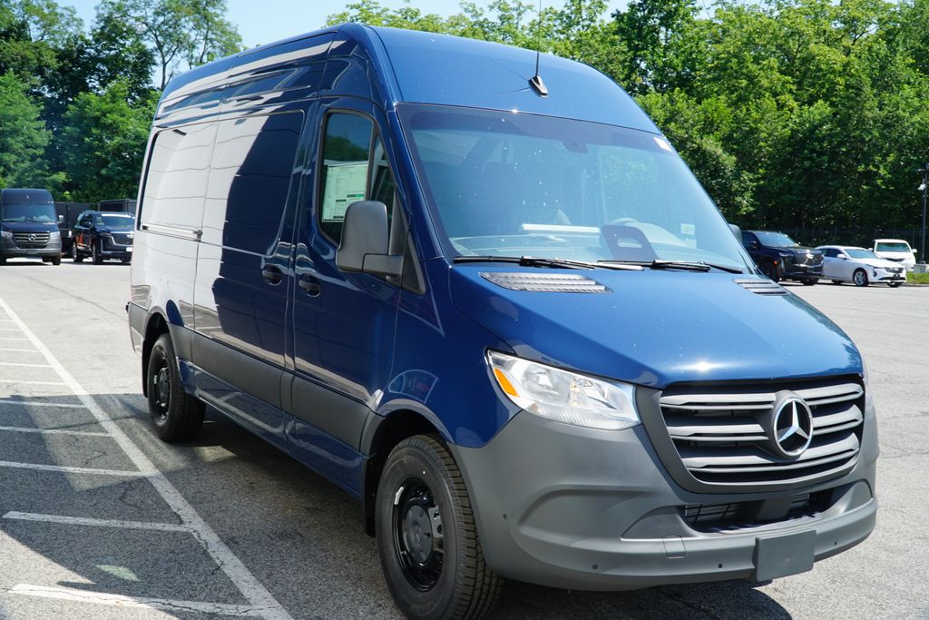 2025 Mercedes-Benz Sprinter Cargo Van Base's photo