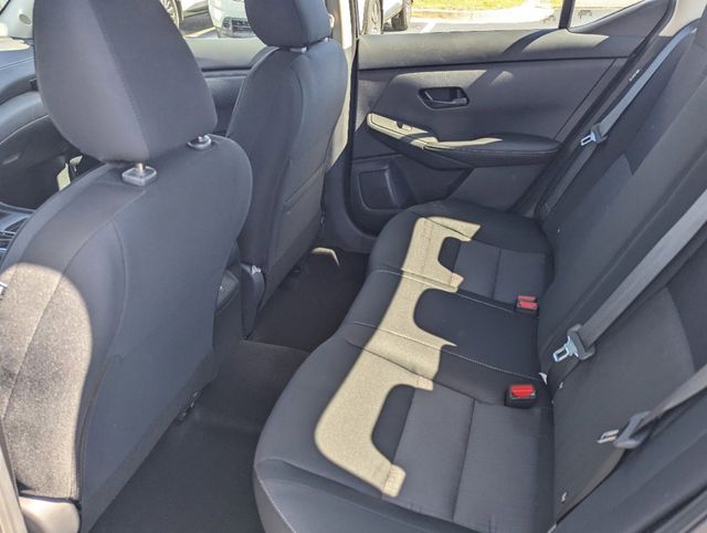 2025 Nissan Sentra SV photo 12