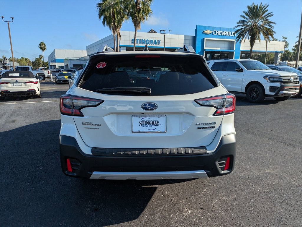 2022 Subaru Outback Touring photo 3