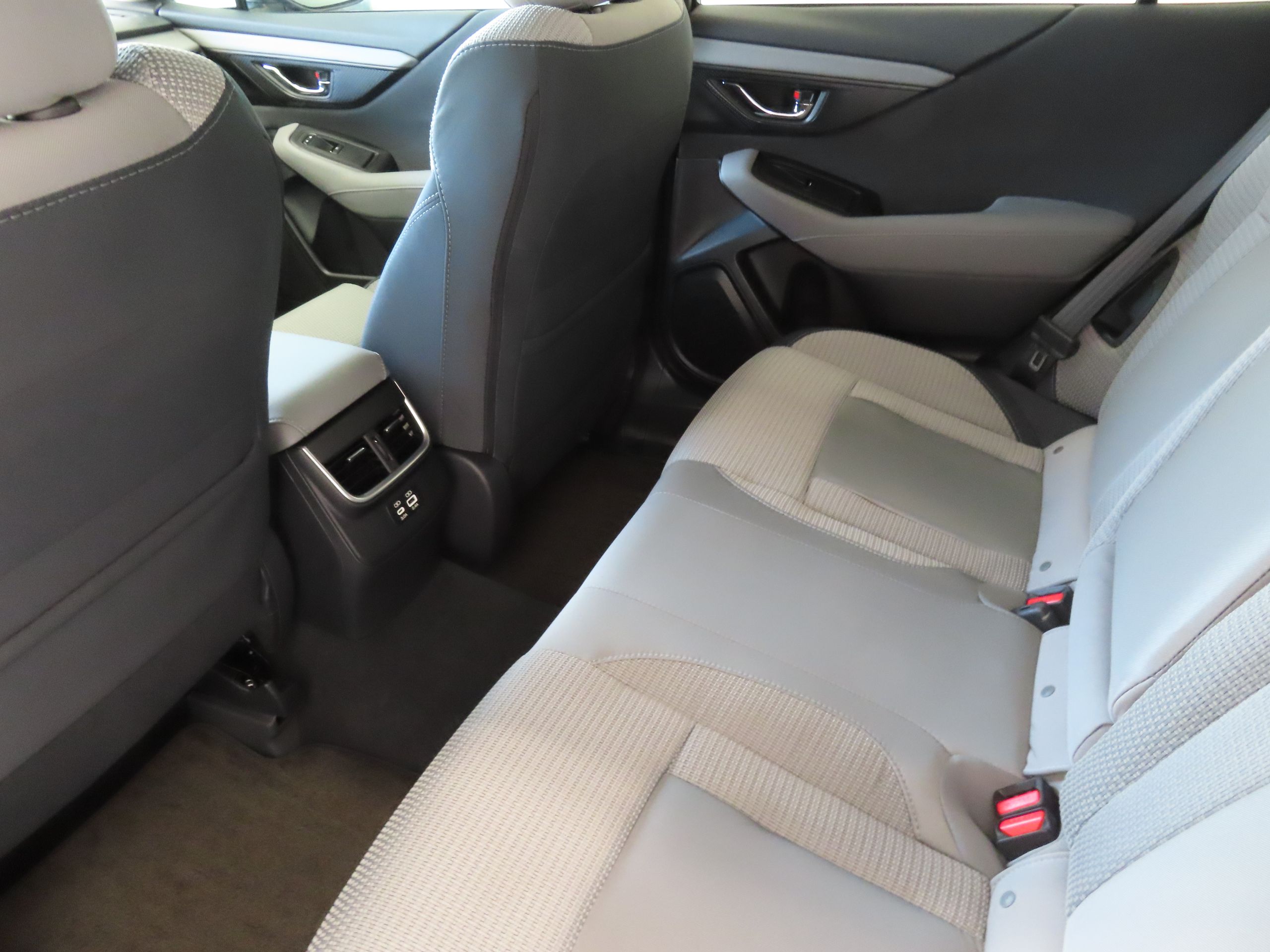 2025 Subaru Outback Premium photo 20
