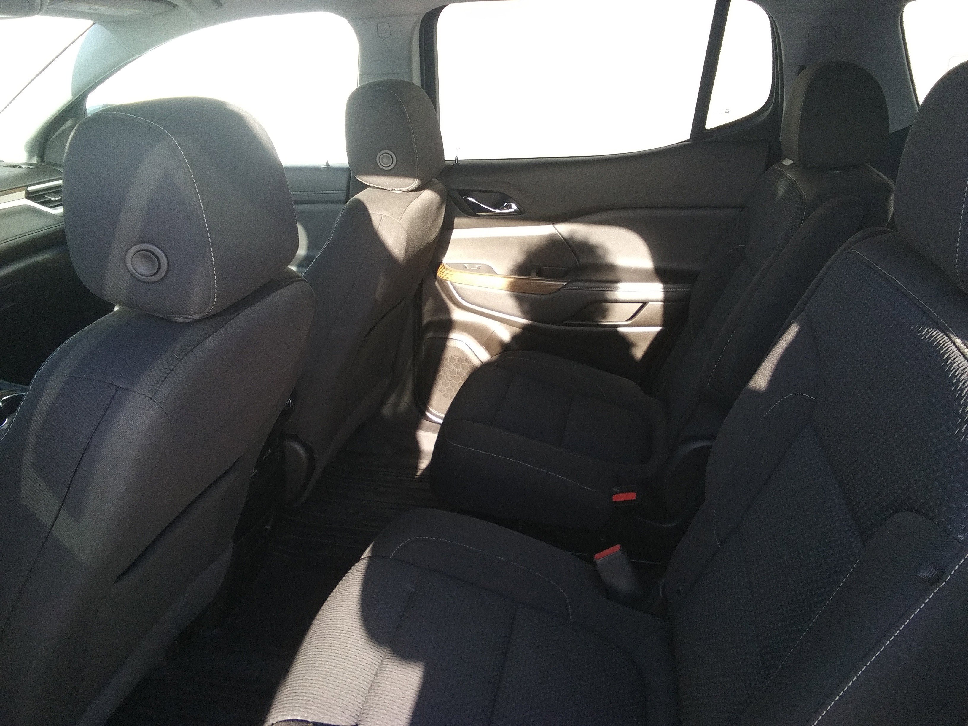 2021 Gmc Acadia SLE photo 2