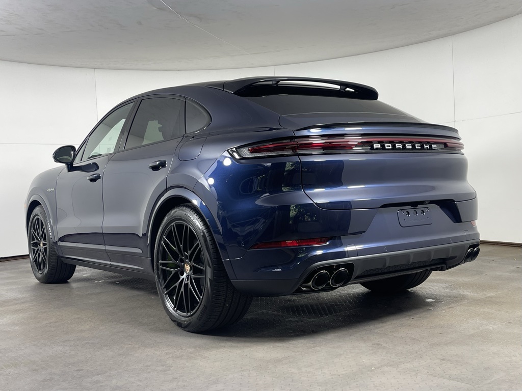 2026 Porsche Cayenne E-Hybrid Coupe S photo 3
