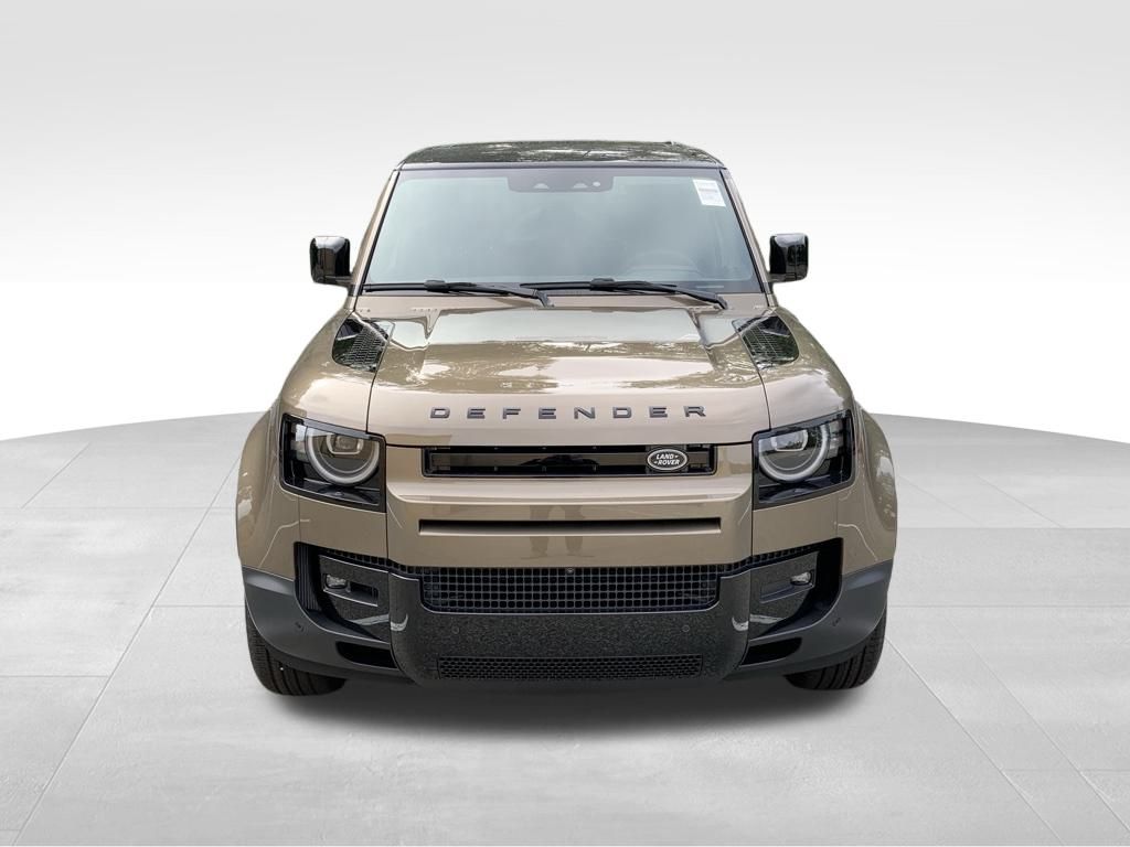 2026 Land Rover Defender 110 S photo 2