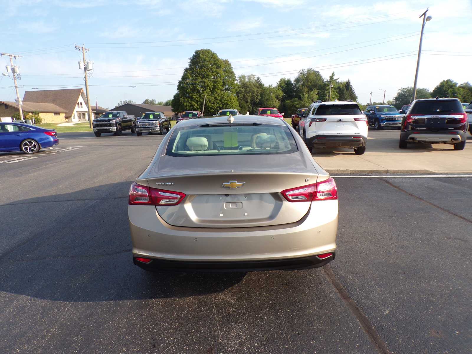 2024 Chevrolet Malibu Premier 2LT photo 4
