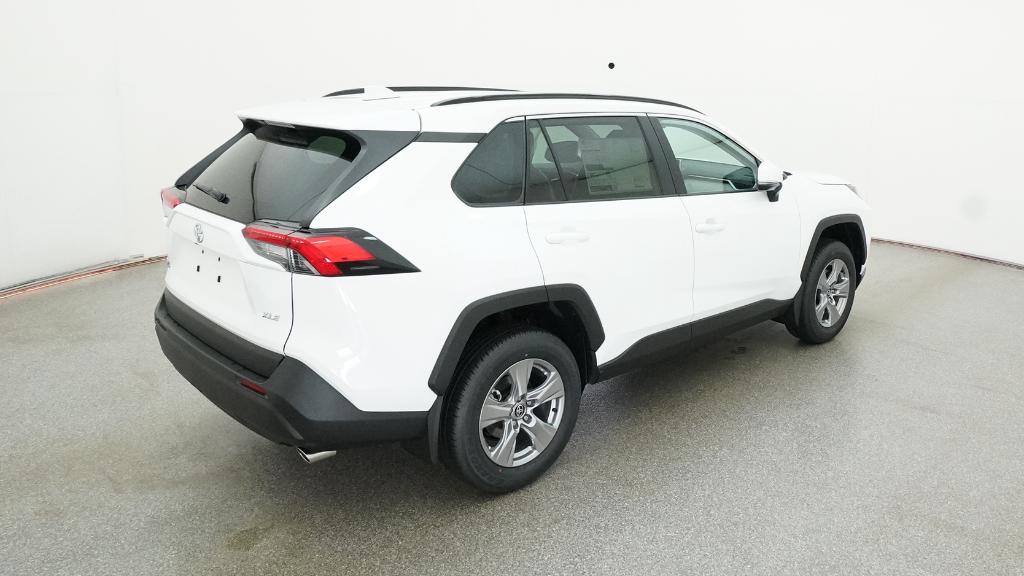 2025 Toyota RAV4 XLE photo 22