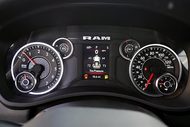 New 2024 Bright White Clear-Coat Exterior Paint RAM Tradesman image 38