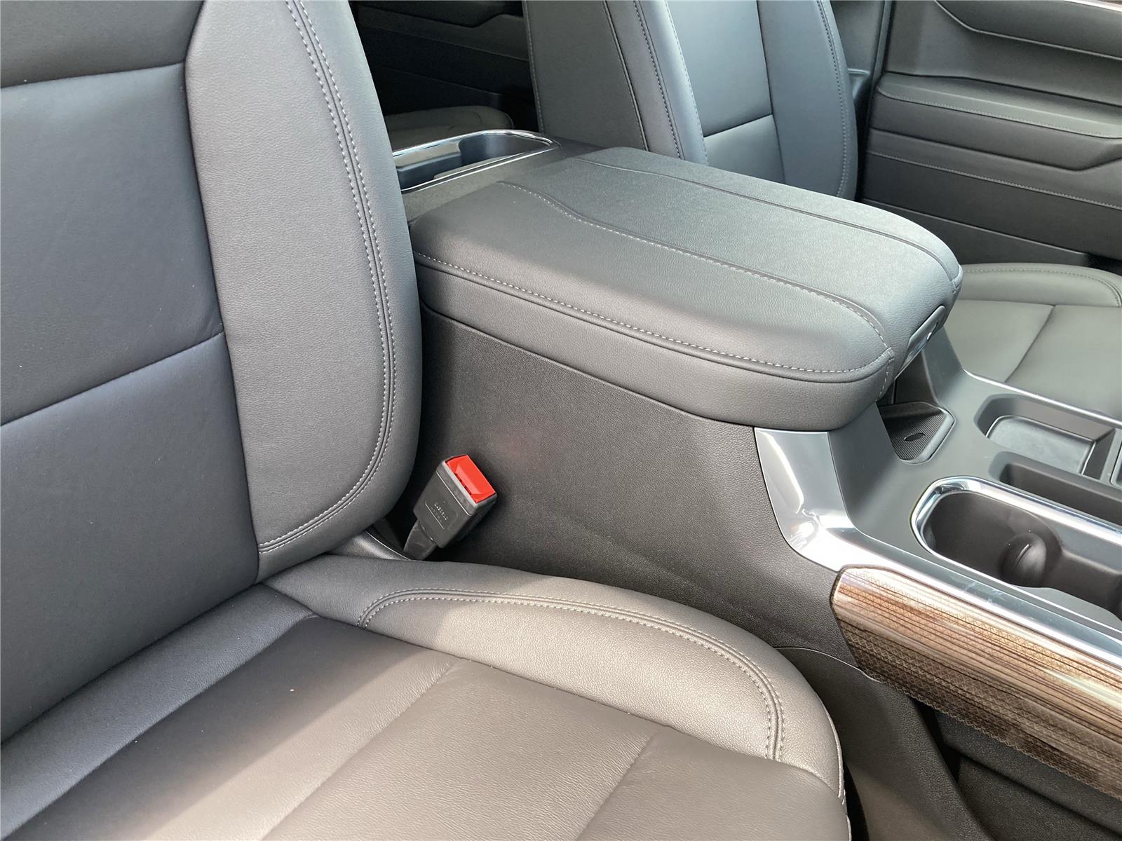 2026 Chevrolet Silverado 1500 RST photo 32