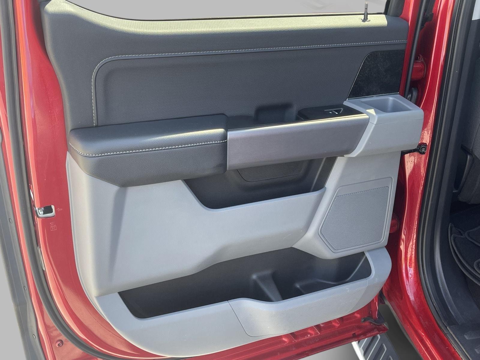 2022 Ford F-150 XLT photo 18