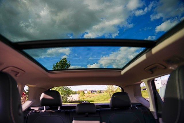 2025 Volkswagen Taos SE photo 30