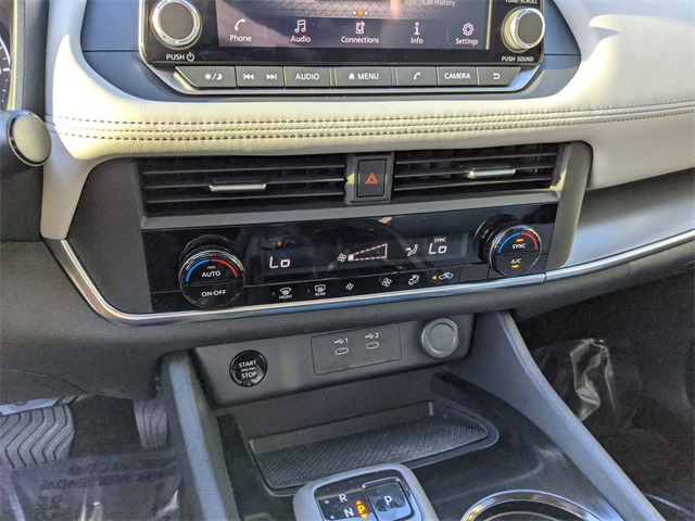 2024 Nissan Rogue SV photo 22
