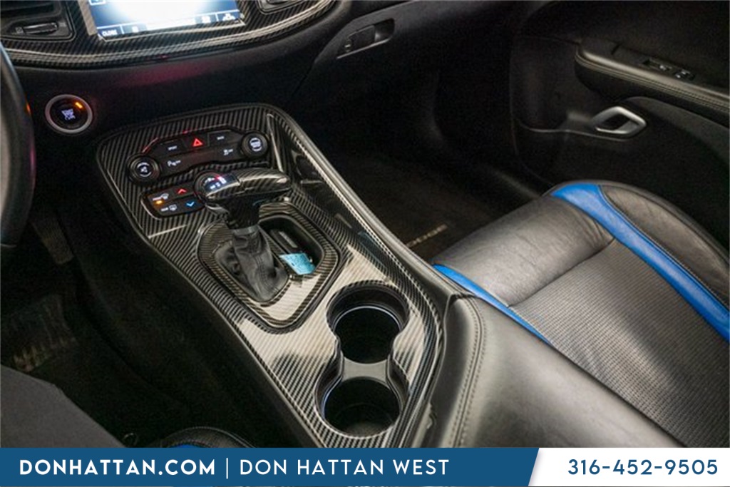 2015 Dodge Challenger R/T photo 10