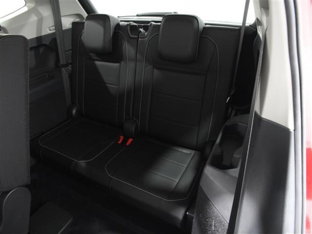 2021 Volkswagen Tiguan SE photo 19