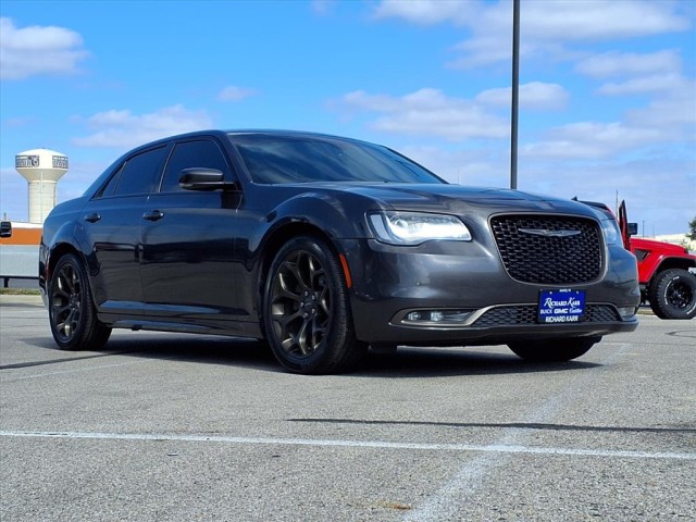 2016 Chrysler 300 S