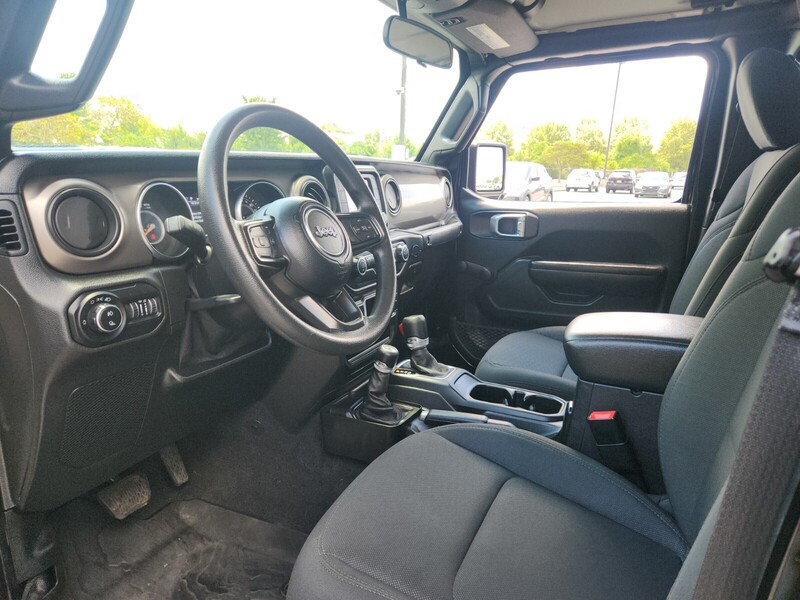 2020 Jeep Gladiator Sport photo 10