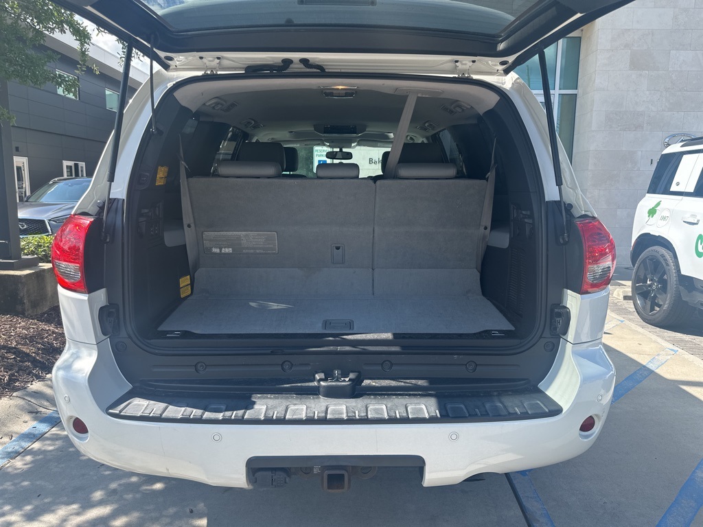 2011 Toyota Sequoia Platinum photo 9