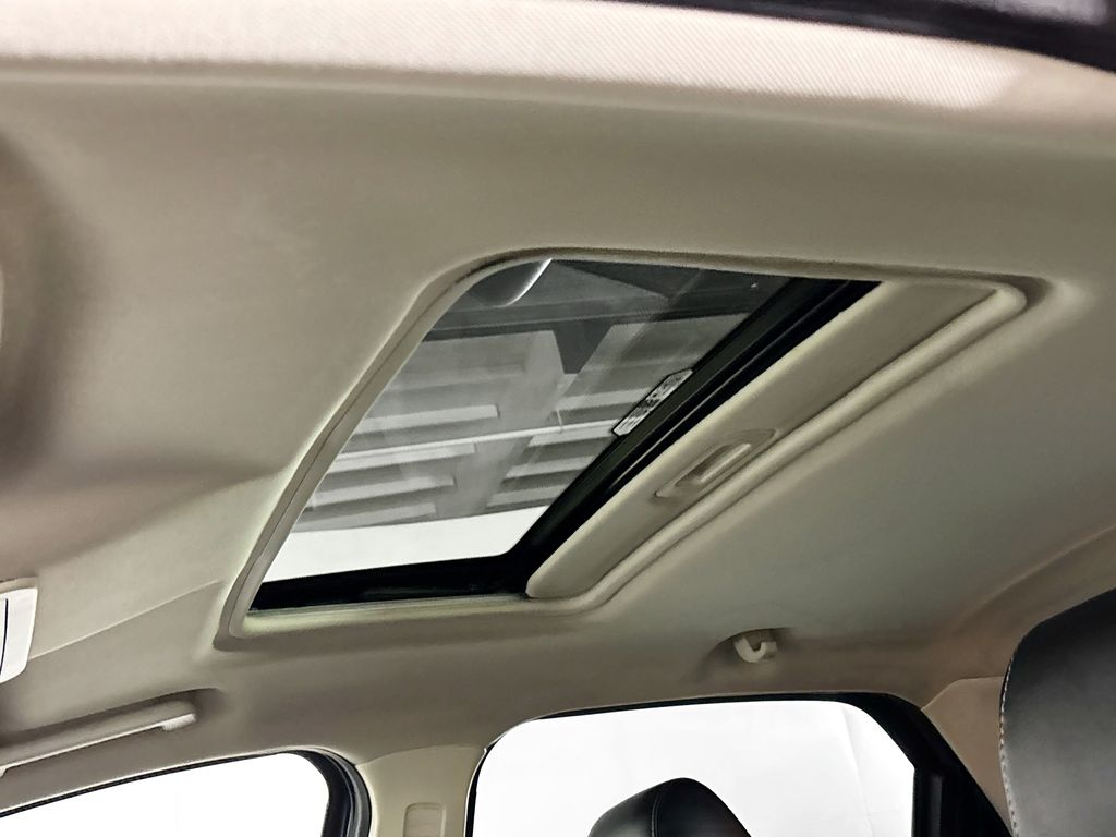 2020 Ford EcoSport SES photo 19