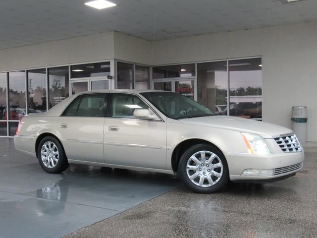 Used 2009 Cadillac DTS 1SB with VIN 1G6KD57Y79U121168 for sale in Ocala, FL