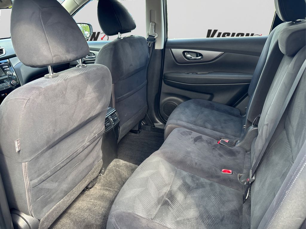2016 Nissan Rogue S photo 10
