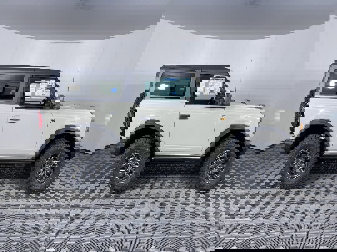 2025 Ford Bronco Badlands photo 10