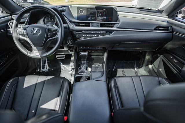 2020 Lexus ES 350 F SPORT photo 17