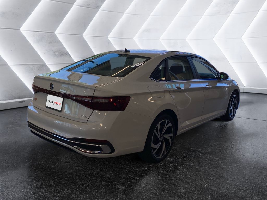 2025 Volkswagen Jetta 1.5T SEL photo 3