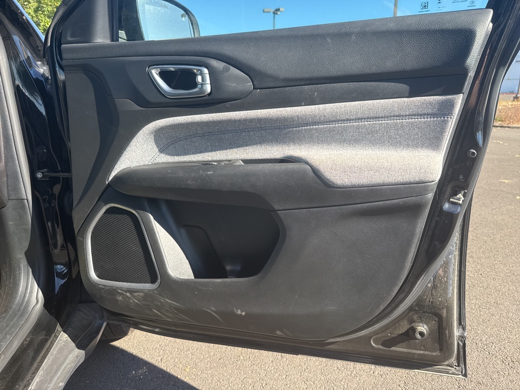 2024 Jeep Compass Latitude photo 29