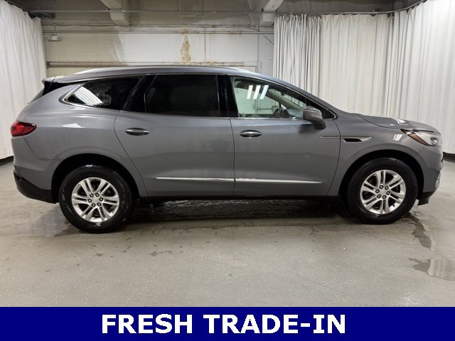 2019 Buick Enclave Essence photo 2