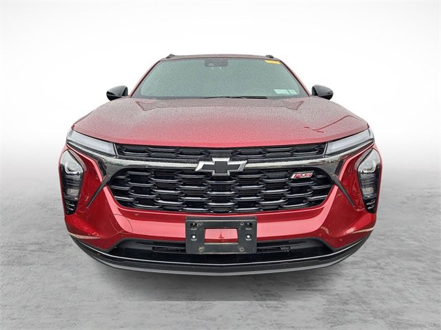 2025 Chevrolet Trax photo 2