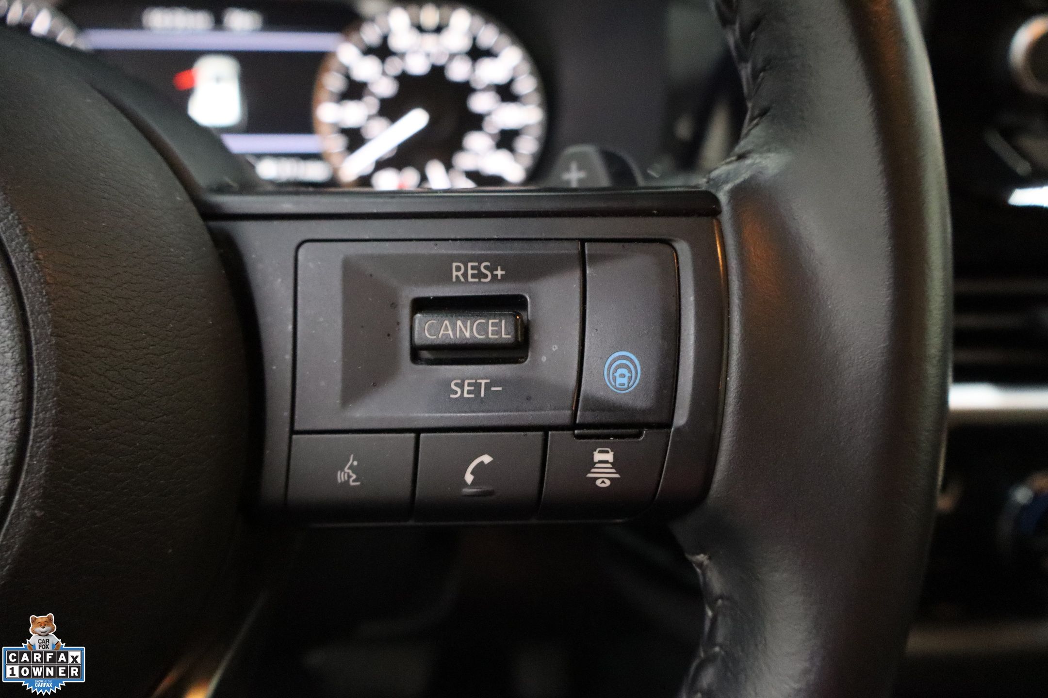2024 Nissan Pathfinder SV photo 15