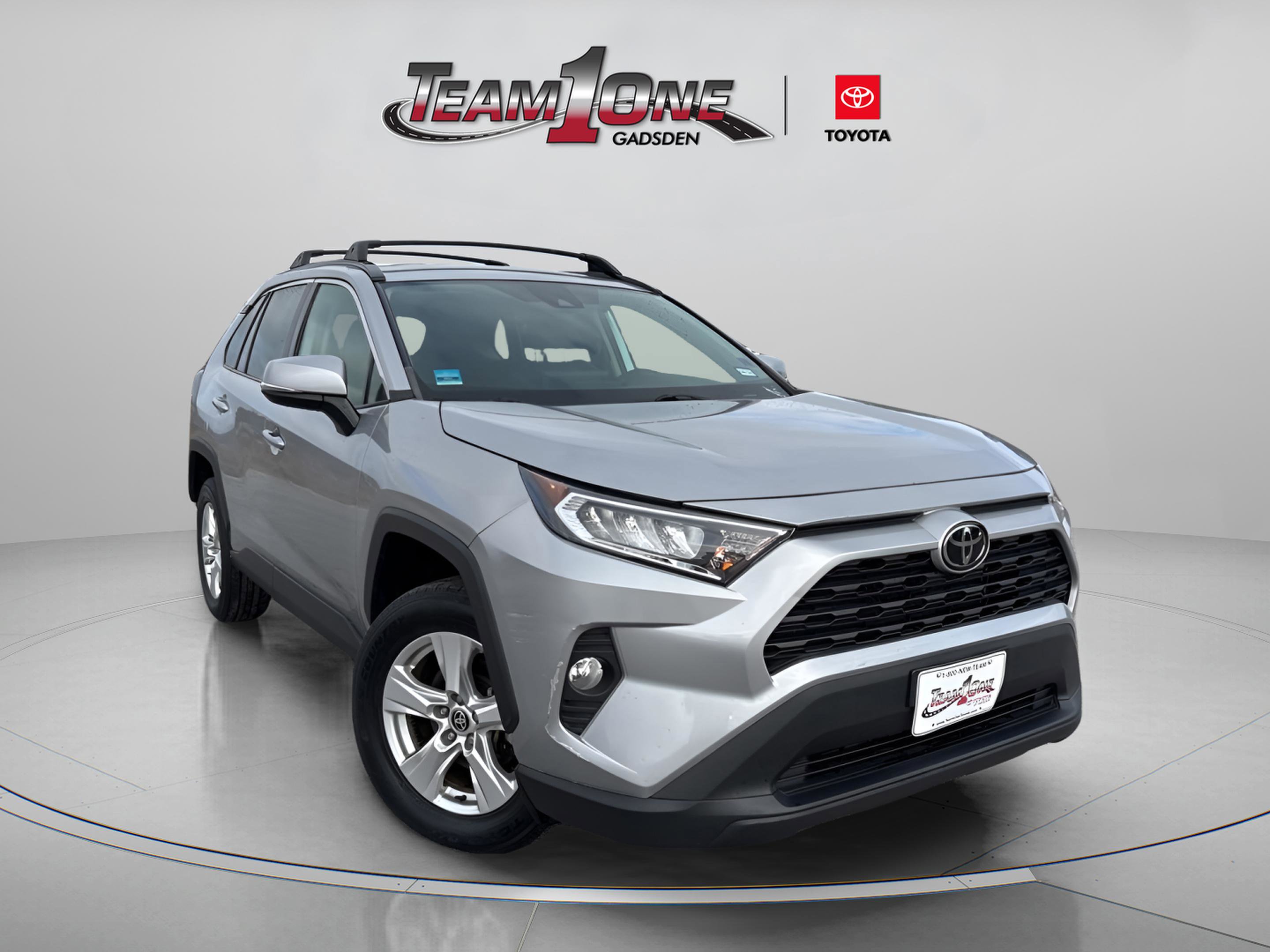 2021 Toyota RAV4 XLE's photo