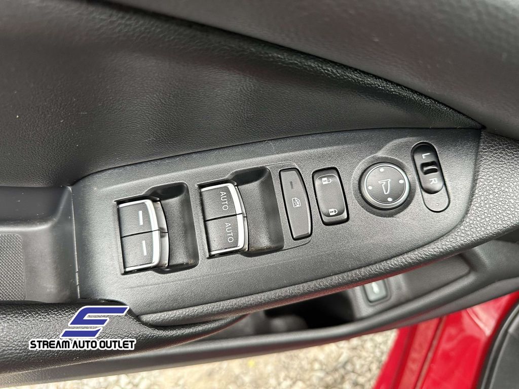 2019 Honda Accord Sport 2.0T photo 13