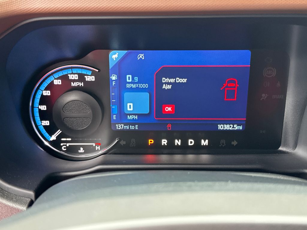 2024 Ford Bronco Outer Banks photo 24