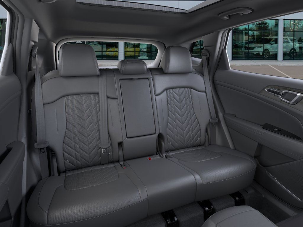 2025 Kia Sportage Plug-In Hybrid X-Line photo 12